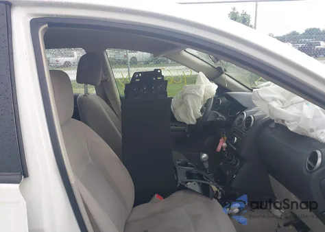 2014 Nissan Rogue Select S z USA, uszkodzony, nr VIN JN8AS5MT6EW101682